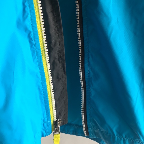 The North Face Lightweight Spring jacket. - Picture 4 of 10